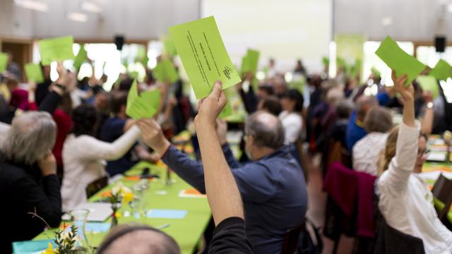 Les Verts en assemblée des délégués à Ziegelbrücke (GL), 26.03.2022. [Keystone - Christian Merz]