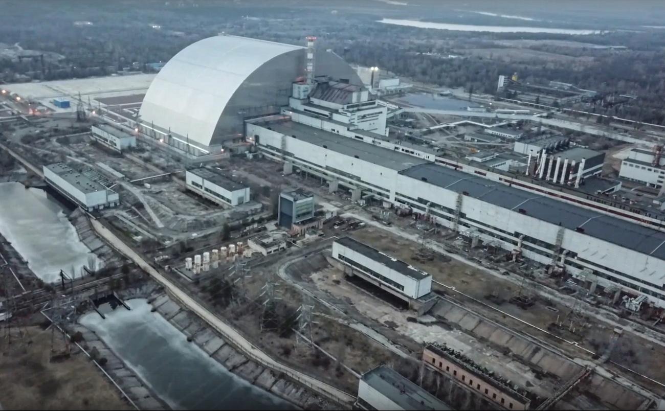 Une vue aérienne de la centrale de Tchernobyl fournie par le ministère russe de la Défense le 7 mars. [Keystone - Russian Defence Ministry Press Service]