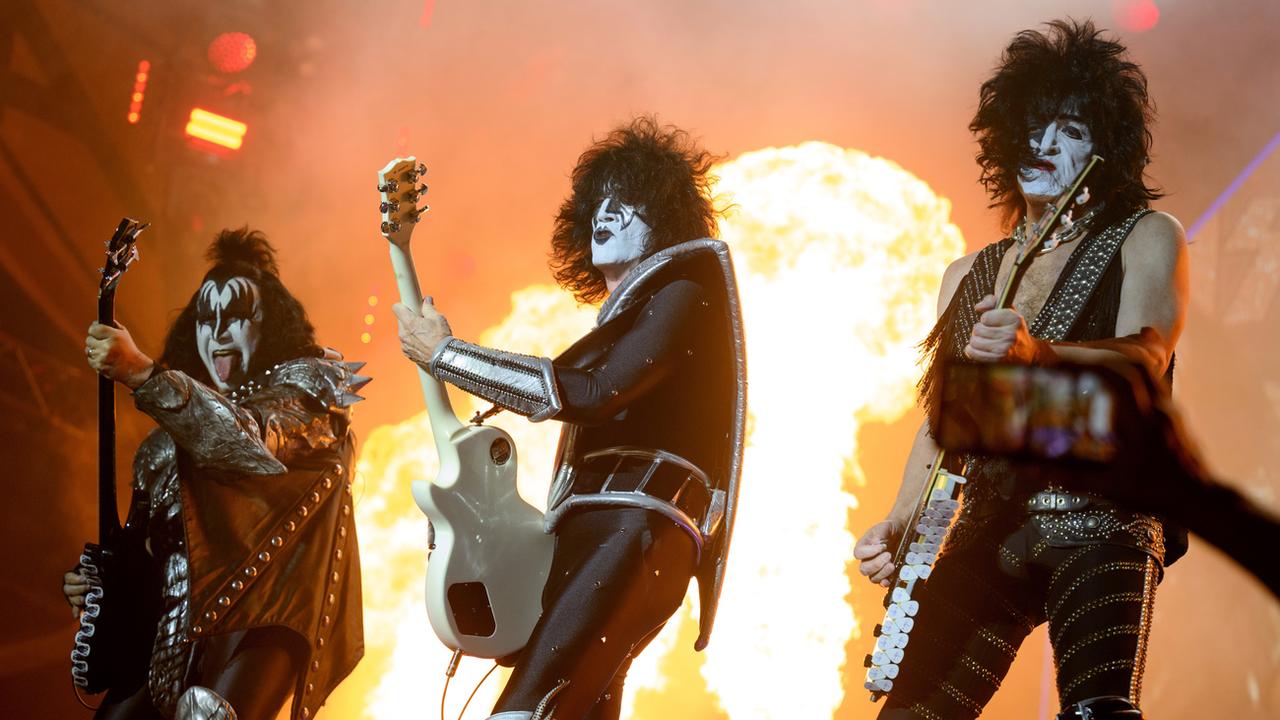Le groupe américain Kiss sur la grande scène du Paléo Festival de Nyon, le 19 juillet 2022. [Keystone via AP - Laurent Gillieron]