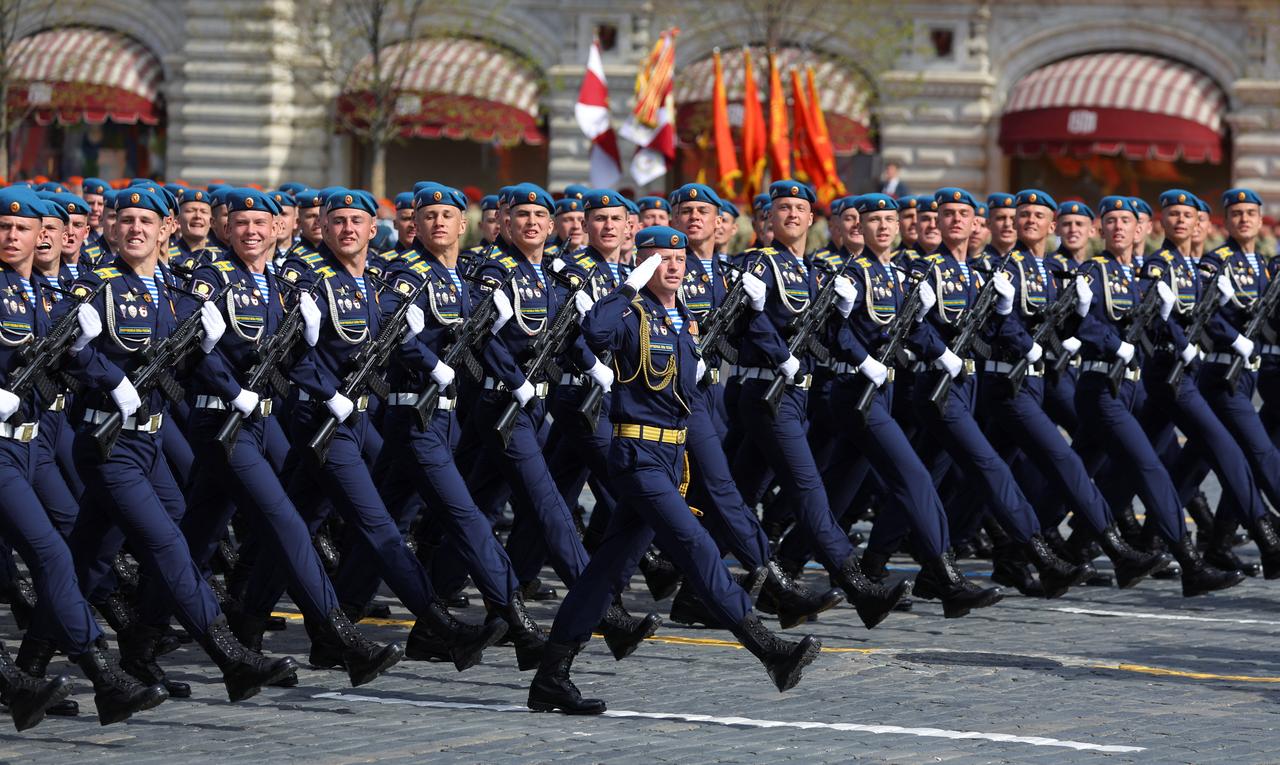 Dernières répétitions avant la parade du 9 mai à Moscou. [Reuters - Evgenia Novozhenina]