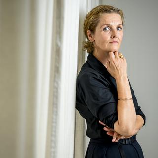 L'écrivaine valaisanne Sarah Jollien-Fardel le 14 septembre 2022 à Bramois. Son livre "Sa préferée" a remporté le prix du roman Fnac et était en lice pour le Goncourt. [Keystone - Jean-Christophe Bott]