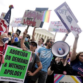La Cour suprême des Etats-Unis révoque le droit à l'avortement. [KEYSTONE - STEVE HELBER]