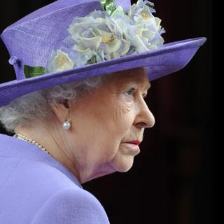 La reine Elizabeth II lors d'une commémoration de la Première Guerre mondiale à Londres. [AFP - Stuart C.Wilson]