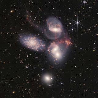 Cinq galaxies capturée en 2022 par le télescope James Webb. [KEYSTONE - AP NASA, ESA, CSA, and STScI]