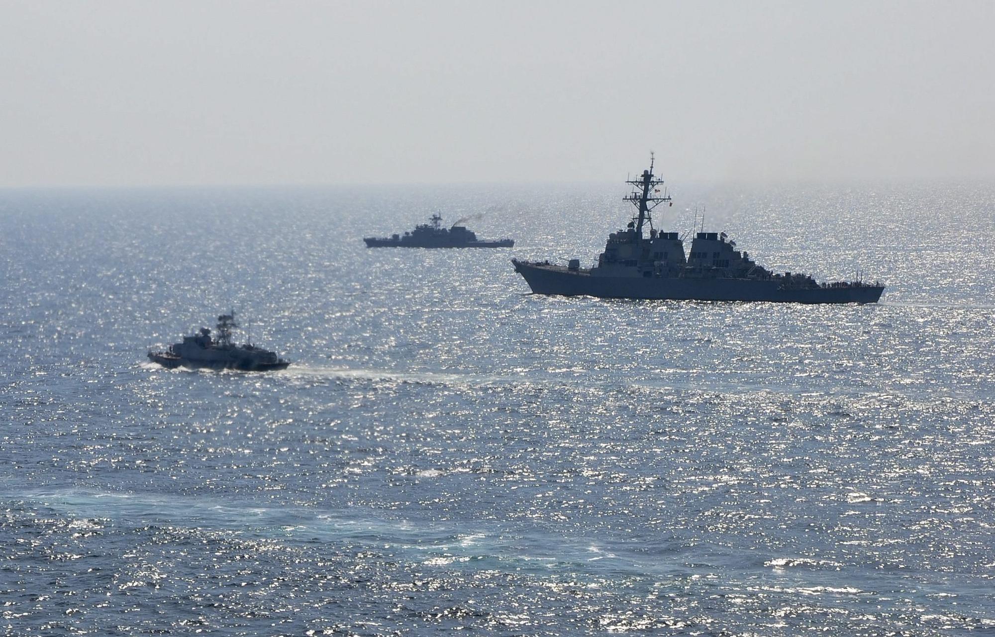 Navires ukrainiens sur la Mer Noire, près d'Odessa. [EPA - Ukrainian Defence Ministry Press Service - Keystone]