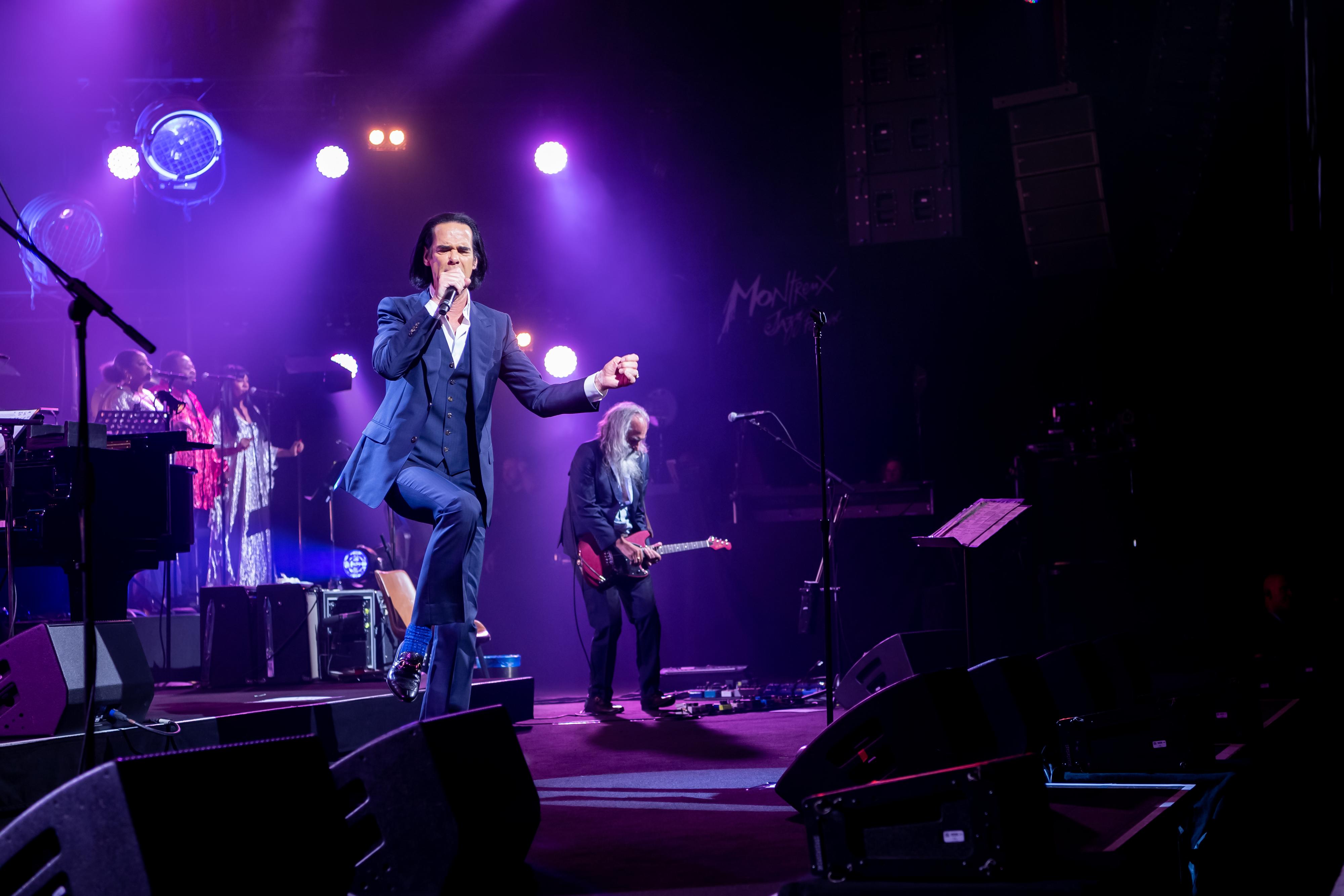 Le chanteur australien Nick Cave sur la scène de l'Auditorium Stravinski au Montreux Jazz Festival, le 2 juillet 2022. [FFJM 2022 - Lionel Flusin]