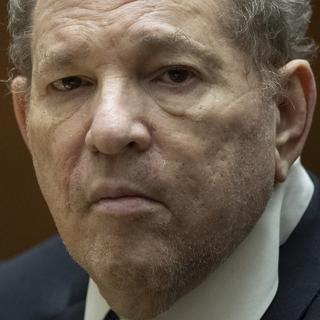 Harvey Weinstein à nouveau devant la justice pour viols et agressions sexuelles. [KEYSTONE - ETIENNE LAURENT]