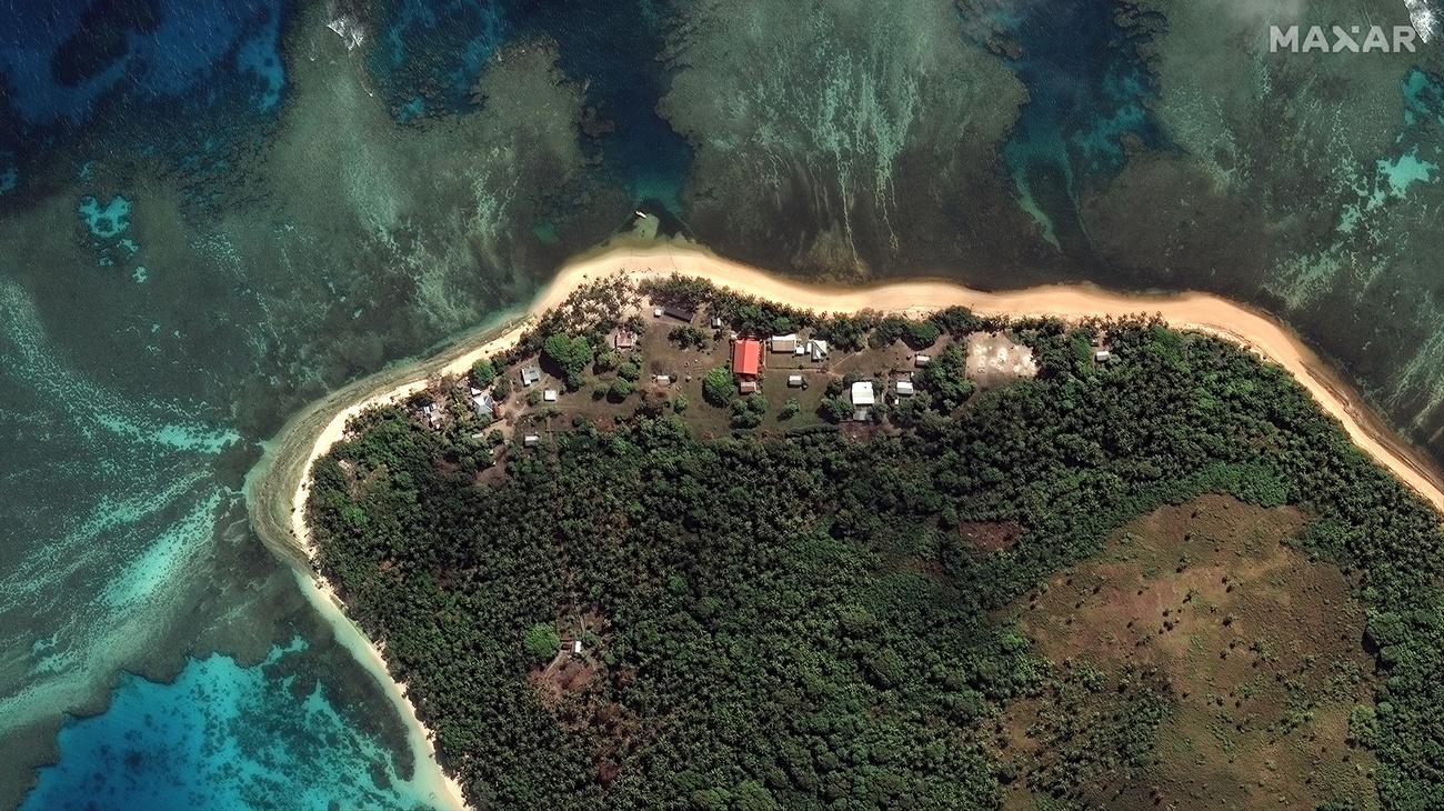 L'île Mango de l'archipel Tonga avant l'éruption du volcan. [Keystone - Maxar Technologies]