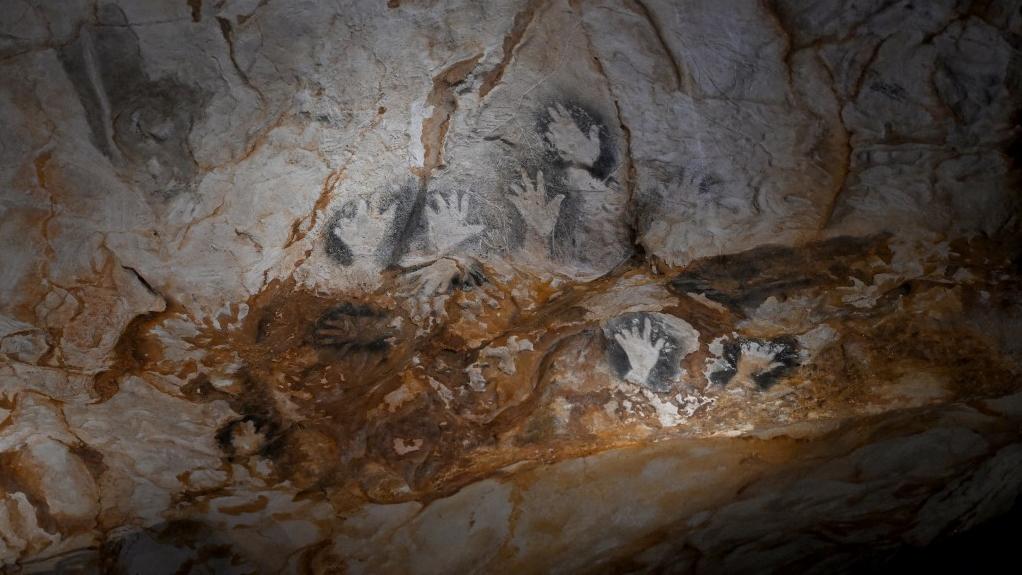 Une réplique de la grotte préhistorique Cosquer ouvre samedi à Marseille [AFP - Nicolas Tucat]