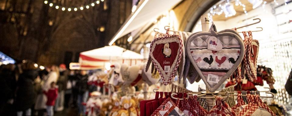 Le marché de Noël de Strasbourg veut aussi faire des économies d'énergie. [AFP - Elyxandro Cegarra/Anadolu Agency]