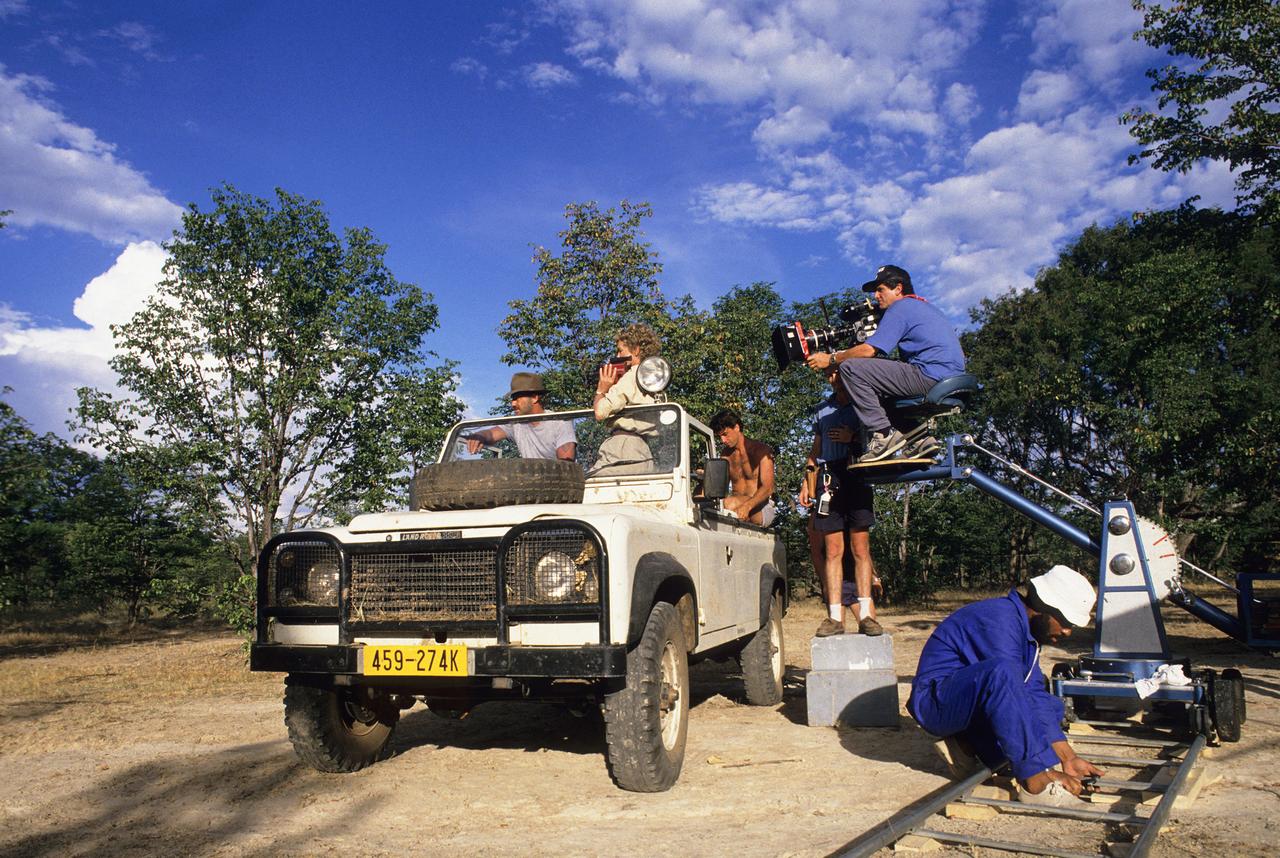 Sur le tournage du film "Itinéraire d'un enfant gâté. [Collection ChristopheL via AFP - Etienne George]