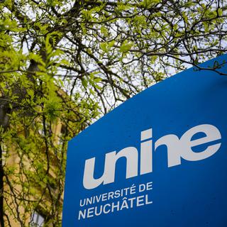Le logo de l'Université de Neuchâtel (UniNE). [KEYSTONE - Jean-Christophe Bott]