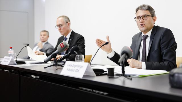 De gauche à droite: Ernst Stocker (finances), Christian Rathgeb (gouvernements cantonaux) et Lukas Engelberger (santé). [Keystone - Michael Buholzer]