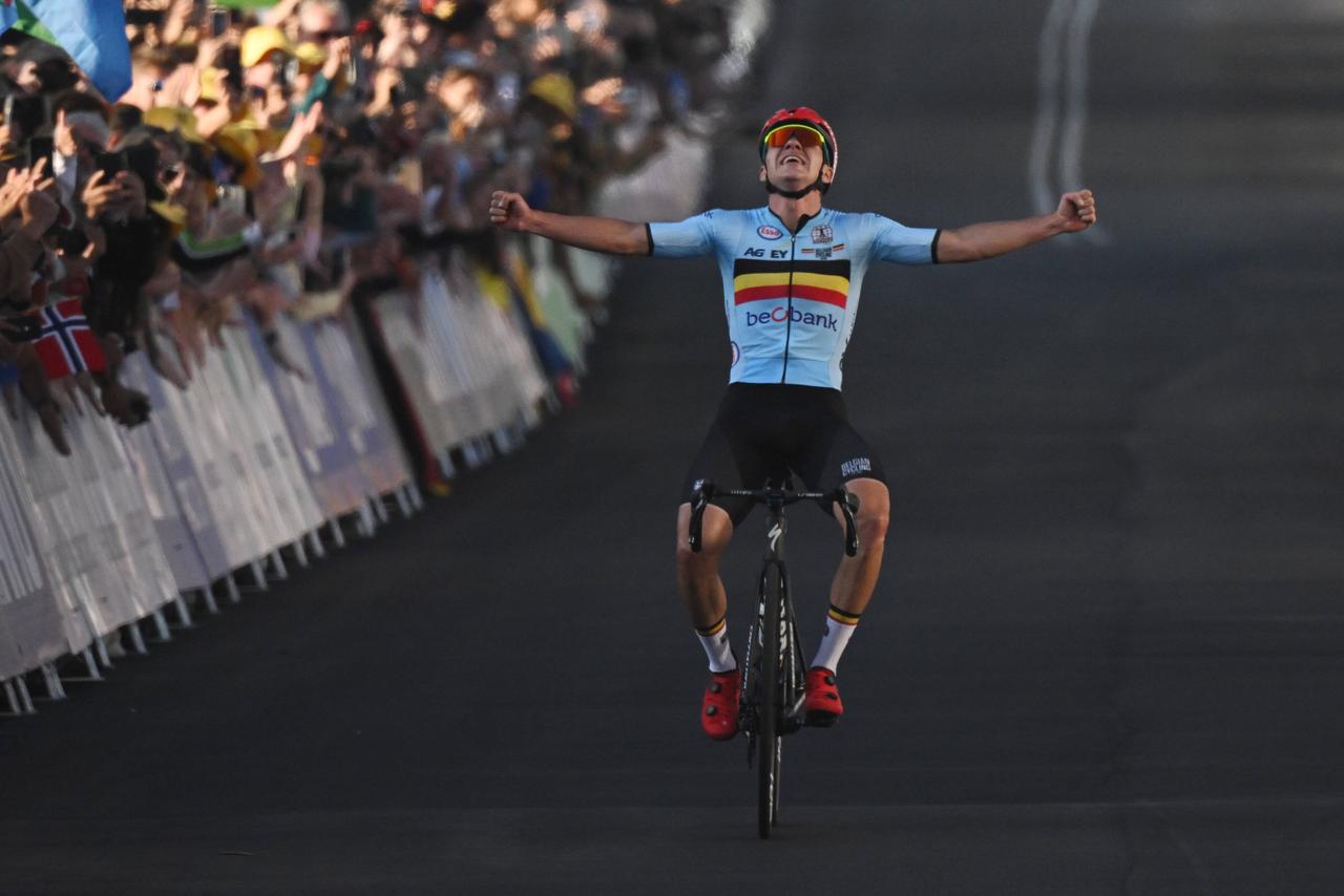 Remco Evenepoel laisse éclater sa joie Wollongong. [IMAGO/AAP - Imago - Dean Lewins]