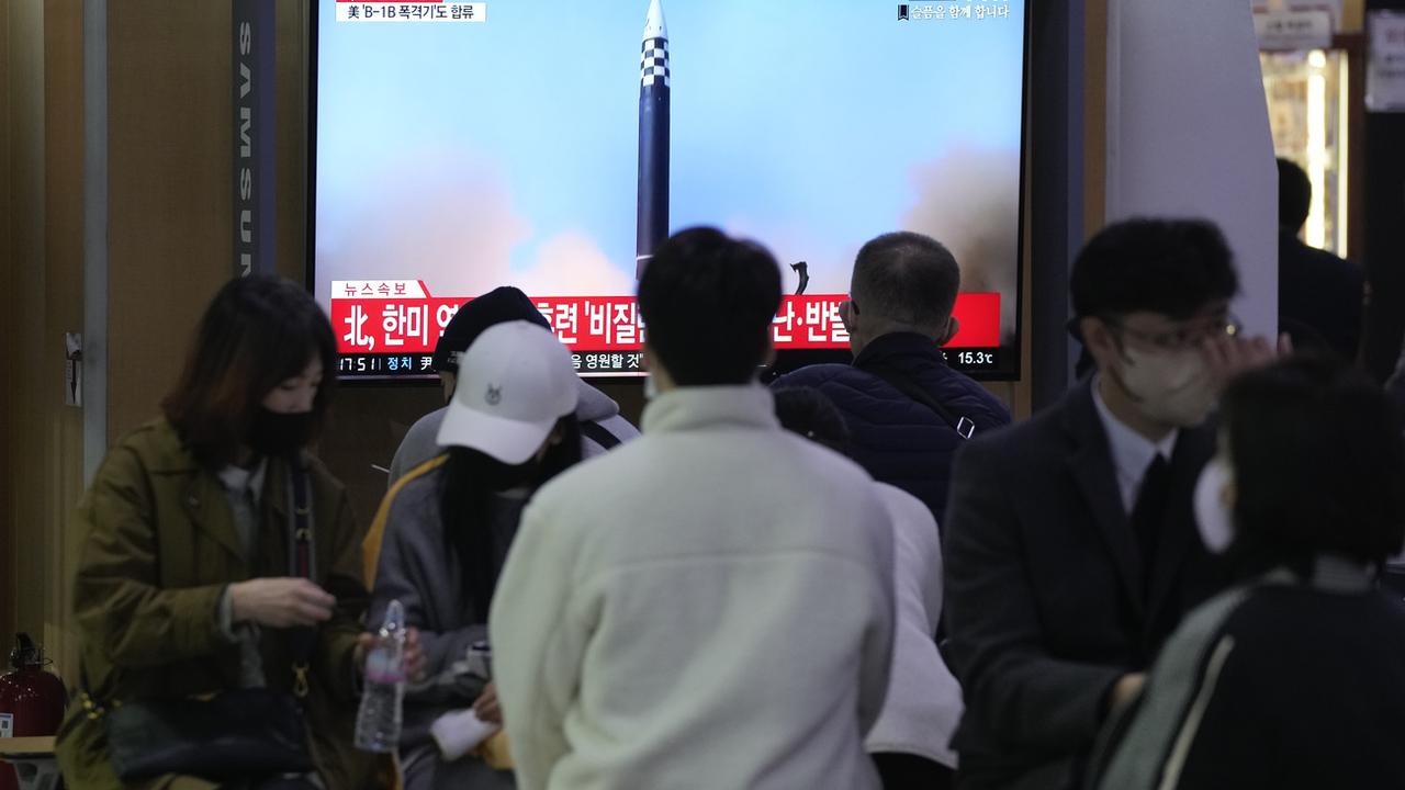 Depuis début novembre, la Corée du Nord a testé un nombre record de missiles [Keystone/AP - Ahn Young-joon]