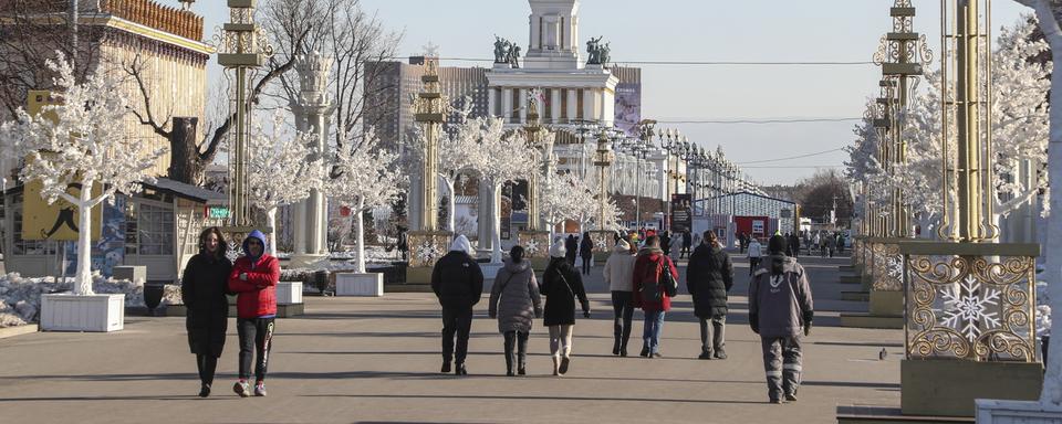 Pour les Russes, les vrais effets des sanctions viendront ces prochains jours. [EPA/Keystone - Maxim Shipenkov]