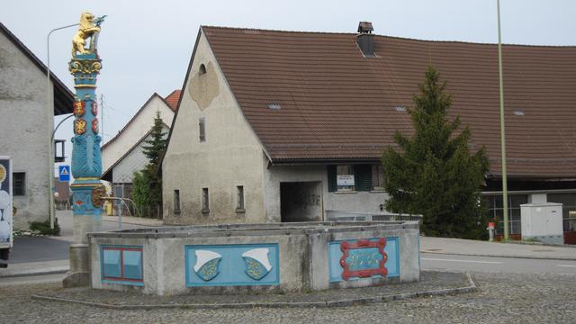 Le village de Stadel bei Niederglatt, près duquel sera construit le site de stockage suisse des déchets nucléaires. [CC BY-SA 3.0 - Dietrich Michael Weidmann]