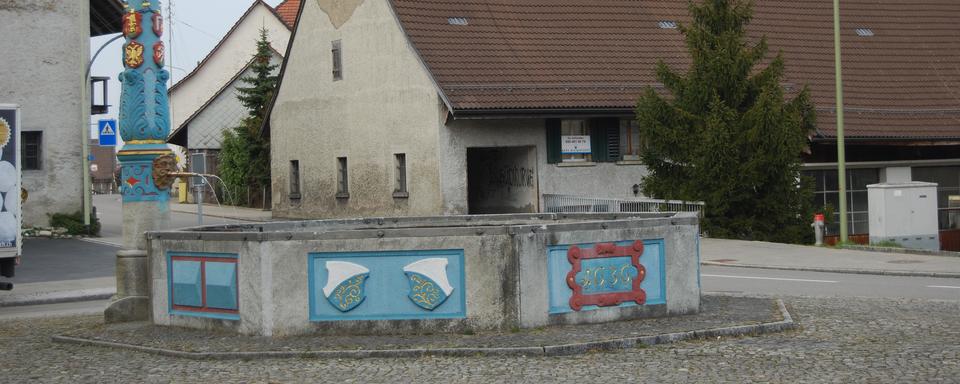 Le village de Stadel bei Niederglatt, près duquel sera construit le site de stockage suisse des déchets nucléaires. [CC BY-SA 3.0 - Dietrich Michael Weidmann]