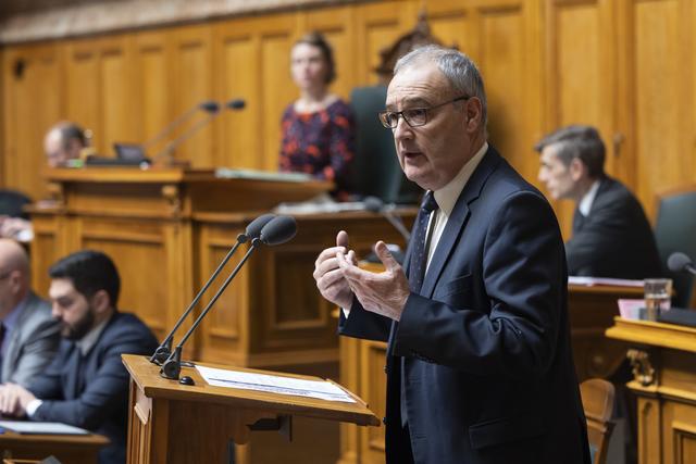 Guy Parmelin devant le Conseil national. [Keystone - Peter Klaunzer]