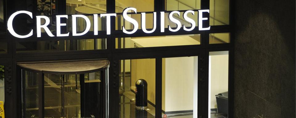 Credit Suisse aurait détruit des documents liés à des prêts à des oligarques russes. [EPA/Keystone - Steffen Schmidt]