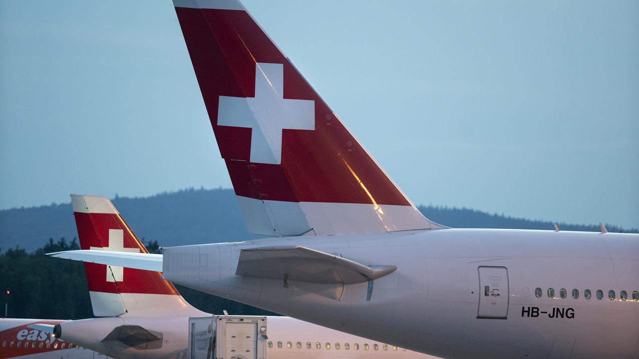 Les pilotes de Swiss votent pour une possible grève lors du dernier week-end d'octobre [KEYSTONE - Gaetan Bally)]