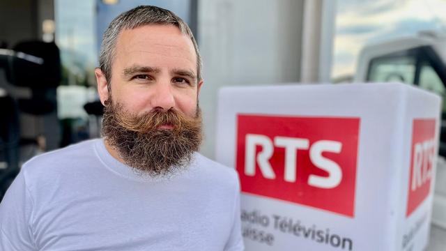 Mathieu Avanzi, professeur à l’Université de Neuchâtel au centre de dialectologie et d’étude du français régional. [RTS - Stéphane Gabioud]