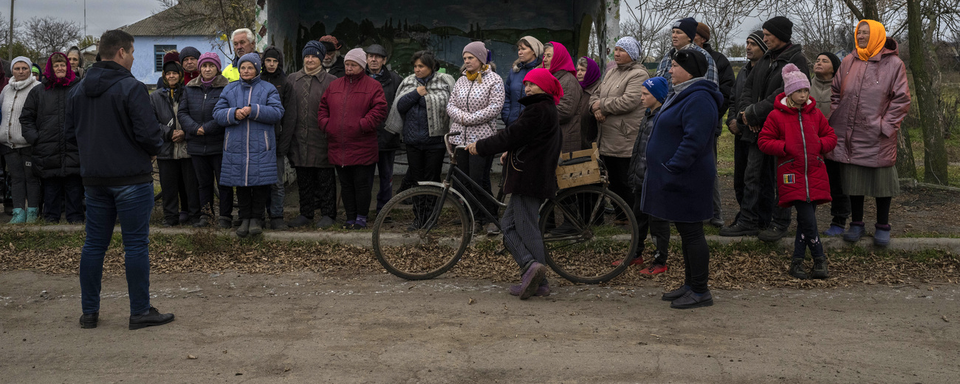 Dans la région de Kherson et de Mykolaiev, la population n'en peut plus. [AP/Keystone - Bernat Armangue]