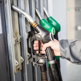 Le prix de l'essence atteint des records en Suisse. [Depositphotos - minervastock]