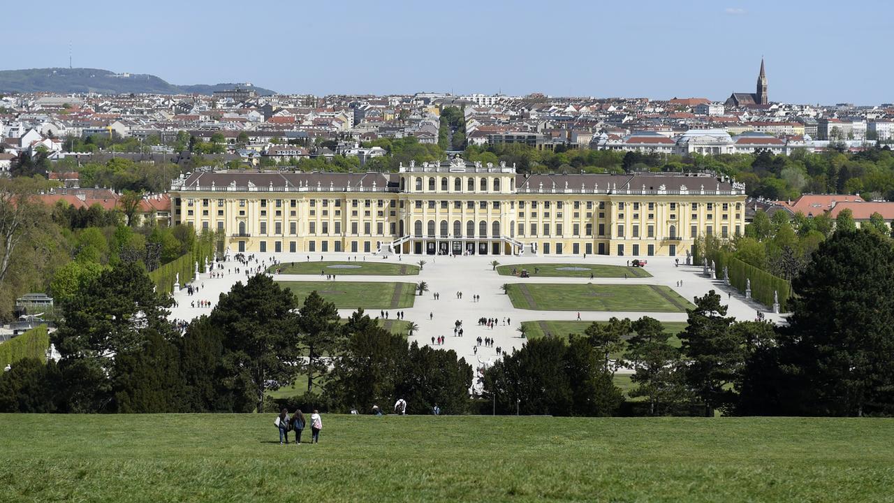 Le château de Schönbrunn et la ville de Vienne. [Keystone - APA/Helmut Fohringer]