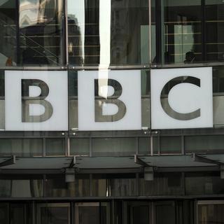 La BBC va supprimer près de 400 postes dans son service international [Keystone - WILL OLIVER]