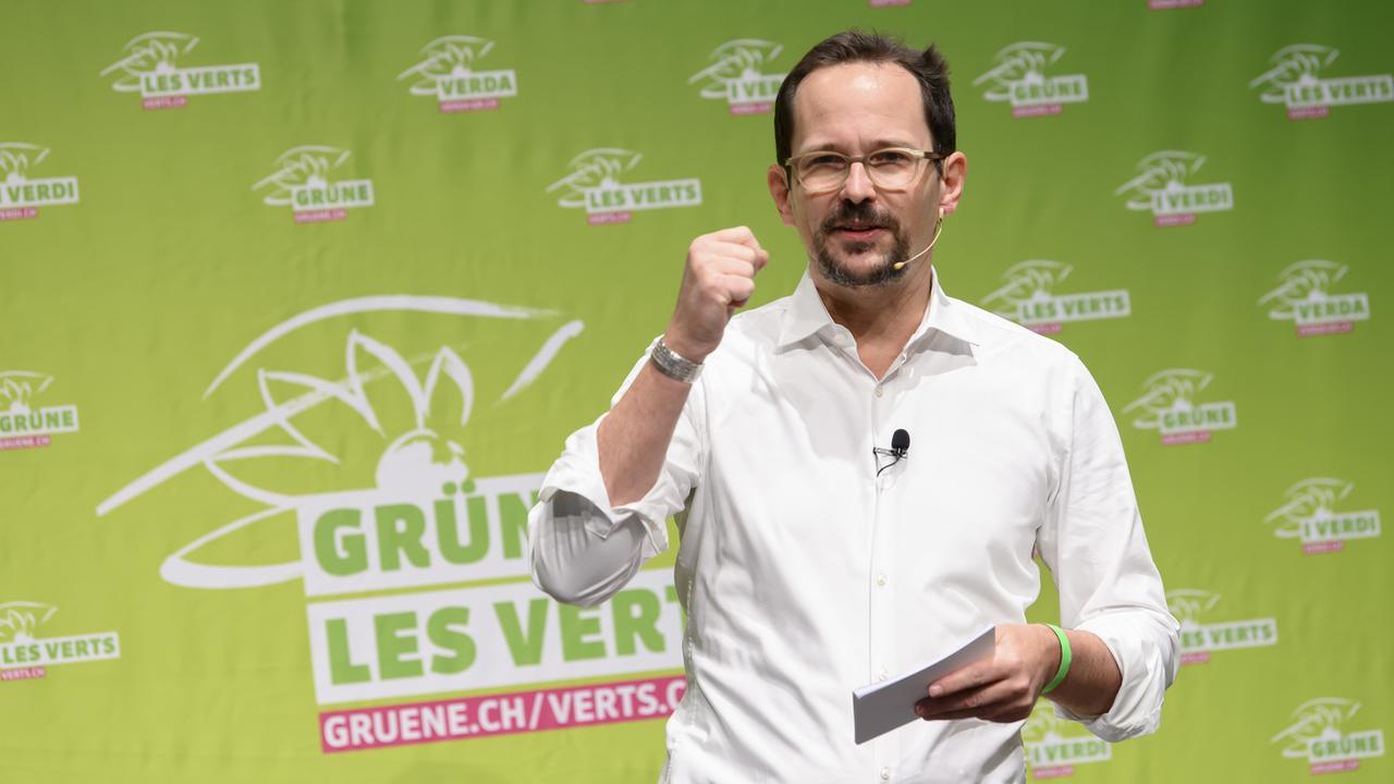 Les Verts songent à présenter une candidature pour remplacer Ueli Maurer. [KEYSTONE - ANTHONY ANEX]