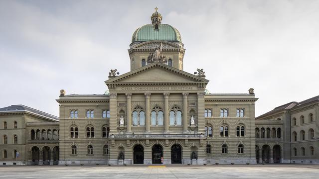 Le Palais fédéral à Berne. [Keystone - Peter Klaunzer]