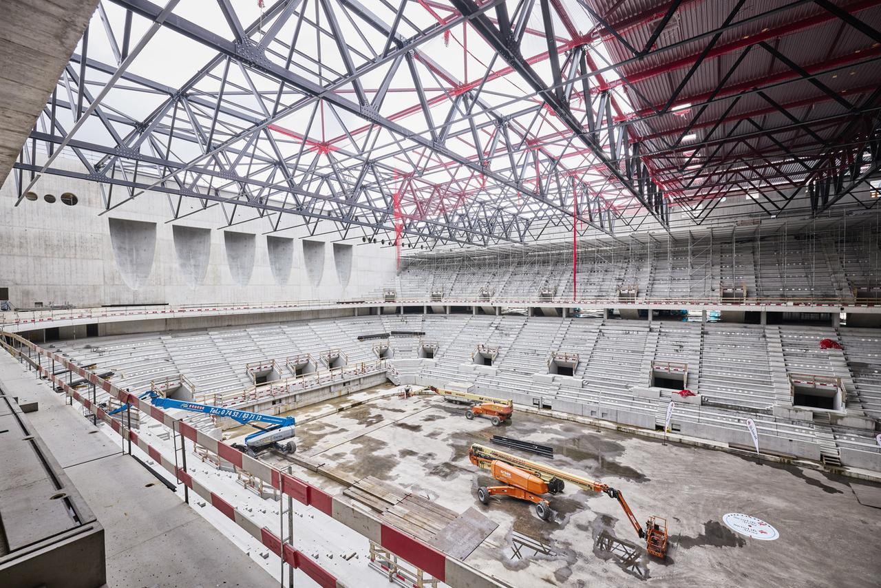 La nouvelle patinoire de Zurich (ici en août 2021) sera inaugurée cet automne. [KEYSTONE - Michael Buholzer]