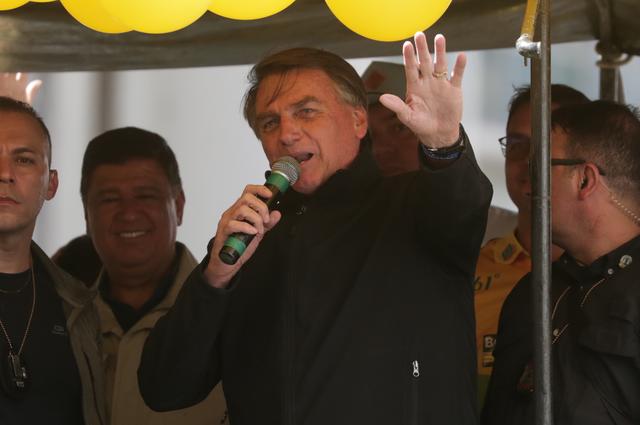 Le président Bolsonaro s'est rendu à Juiz de Fora pour lancer sa campagne présidentielle. [Keystone - EPA/Andre Coelho]