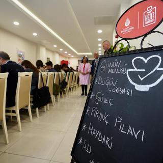 Le restaurant municipal d'Istanbul propose un menu unique de quatre plats. [Mairie d'Istanbul]