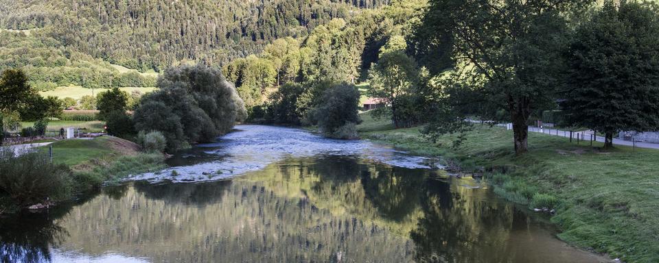 Le Doubs près du village jurassien de Soubey. [Keystone - Christian Beutler]