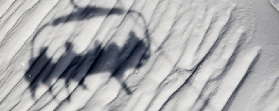 Un certain nombre de politiciens valaisans bénéficient d'avantages sur les abonnements de ski. [Keystone - Jean-Christophe Bott]