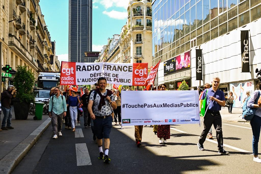 Une manifestation pour la redevance le 28 juin à Paris. [AFP - Adrien Fillon / Hans Lucas]