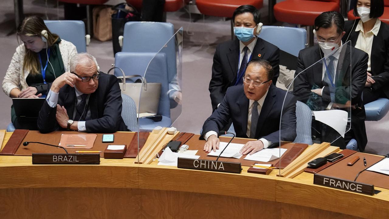 L'ambassadeur de Chine à l'ONU, Zhang Jun, lors du débat au Conseil de sécurité, 25.03.2022. [AP/Keystone - John Minchillo]
