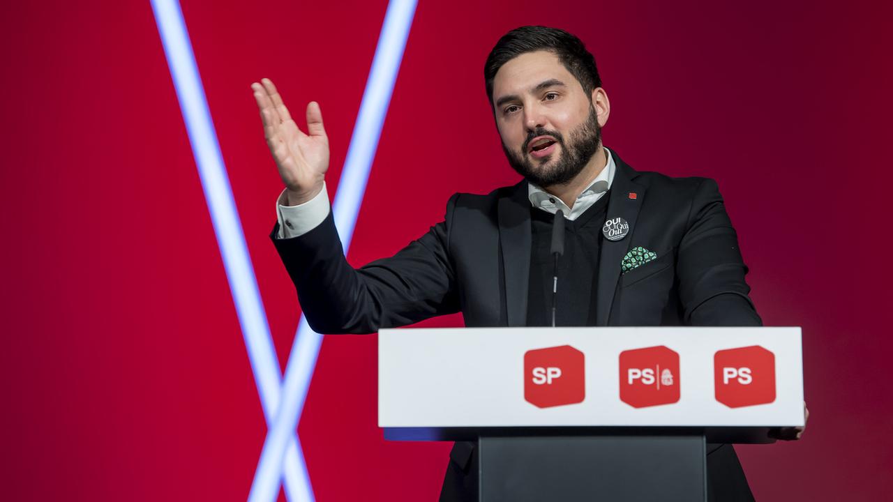 Le co-président du PS Cédric Wermuth lors du congrès socialiste. [Keystone - Martial Trezzini]