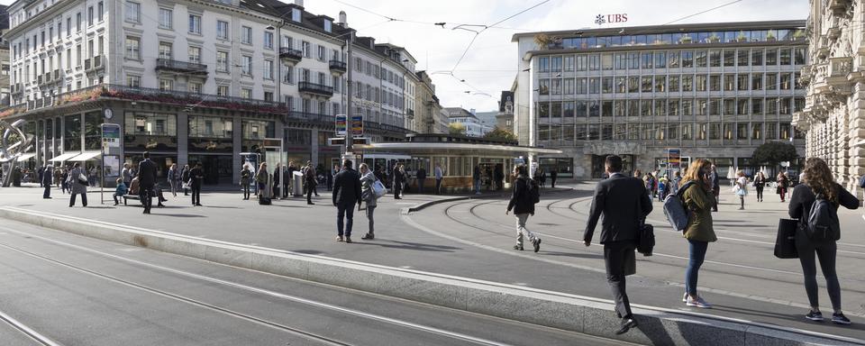 La suppression de l'impôt sur les obligations profiterait avant tout à la place financière suisse. [Keystone - Gaëtan Bally]