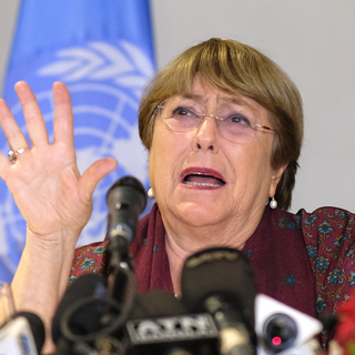 Michelle Bachelet lors de l'une de ses dernières interventions à l'ONU à Genève, 17.08.2022. [AP/Keystone - Mahmud Hossain Opu]