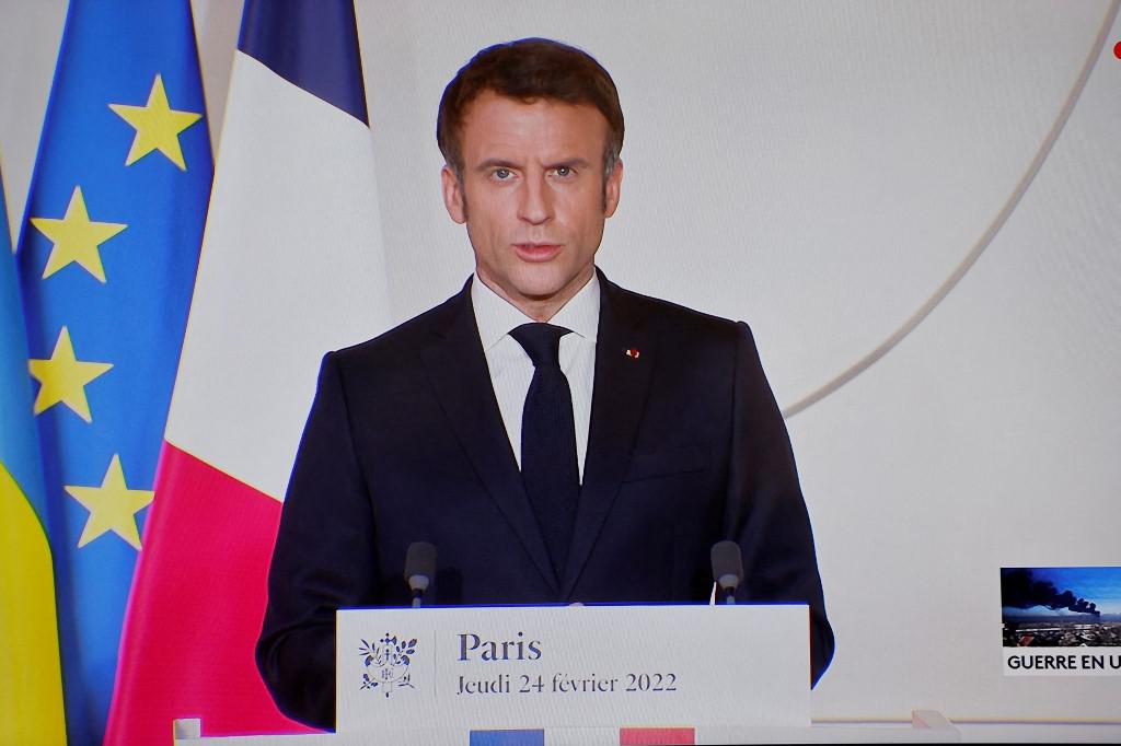 Le président français Emmanuel Macron a mis la pression sur son gouvernement et a réclamé "la transparence" suite aux incident survenus au Stade de France samedi dernier [AFP - Ludovic Marin]