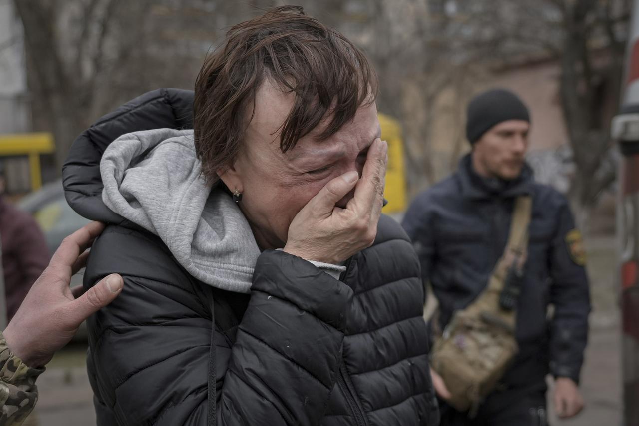 L'ONU a fait état dimanche de 1119 civils tués en Ukraine depuis le début de la guerre. [Keystone - AP Photo/Vadim Ghirda]