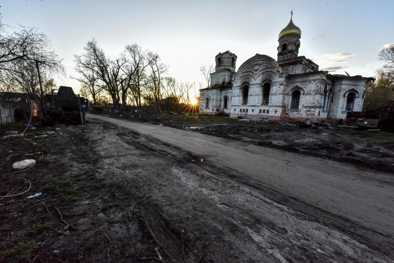 L'église de l'Ascension à Lukashivka, près de Chernihiv, en Ukraine. [Keystone - EPA/Oleg Petrasyuk]