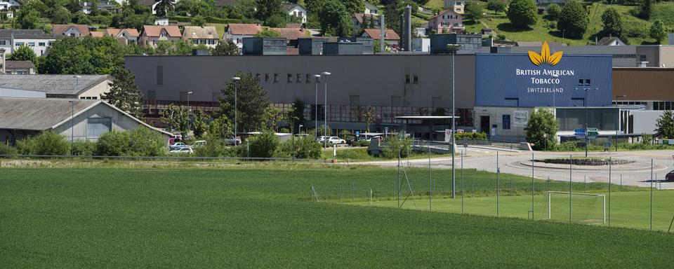 L'usine BAT de Boncourt photographiée en mai 2014. [Keystone - Stefan Meyer]