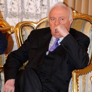 L'archive du jour - Le 23 novembre 2003, le président géorgien Edouard Chevardnadzé démissionne [AFP/Keystone - Viktor Drachev]