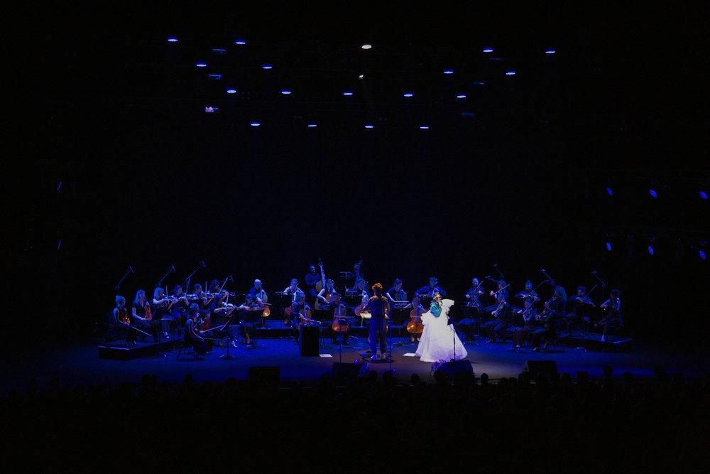 La chanteuse islandaise Björk et le Sinfonietta de Lausanne au Montreux Jazz Festival, le 3 juillet 2022. [DR - Björktour.com]