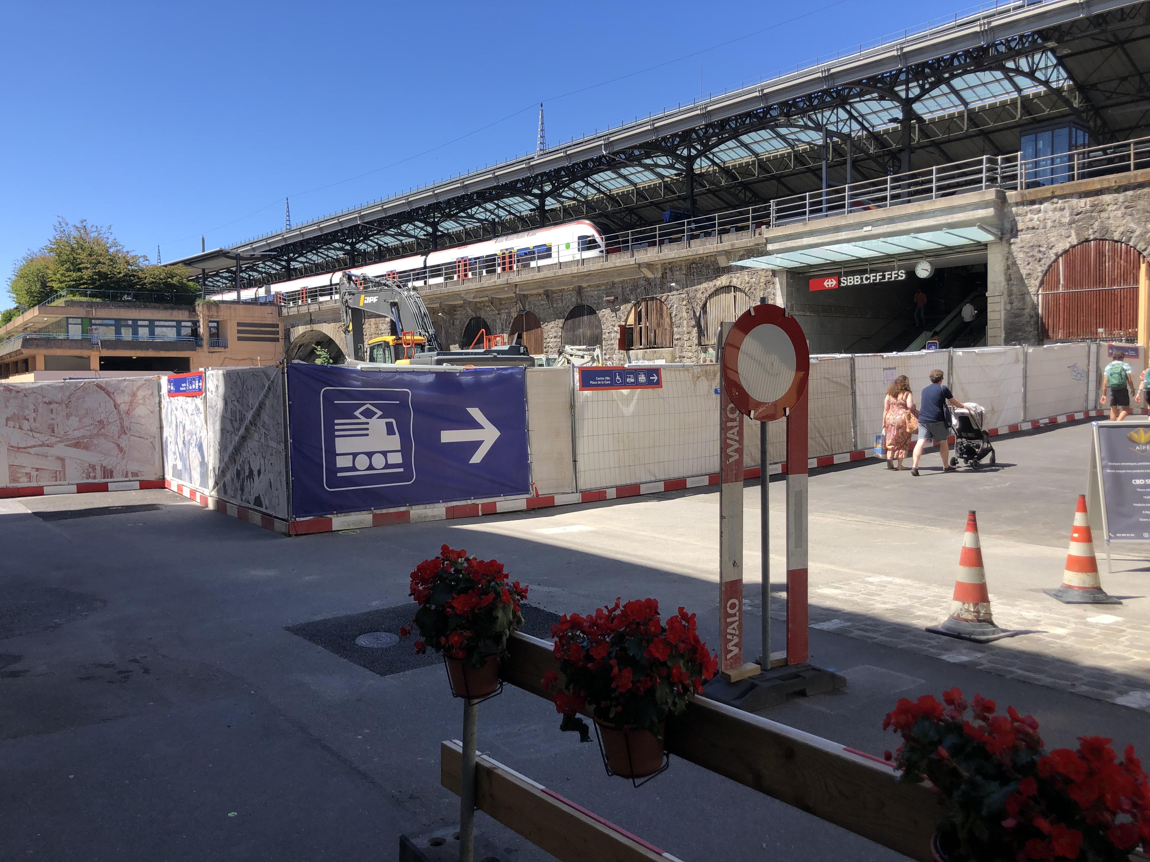 A terme, la gare de Lausanne pourra accueillir 200'000 utilisateurs par jour d'ici 2030, contre 120'000 aujourd'hui. [RTS - Yoan Rithner]