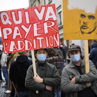 Manifestation en faveur de mesures comme les RHT lors de la 2e vague de la pandemie à Lausanne, le 3 novembre 2020. [Keystone - Laurent Gilliéron]